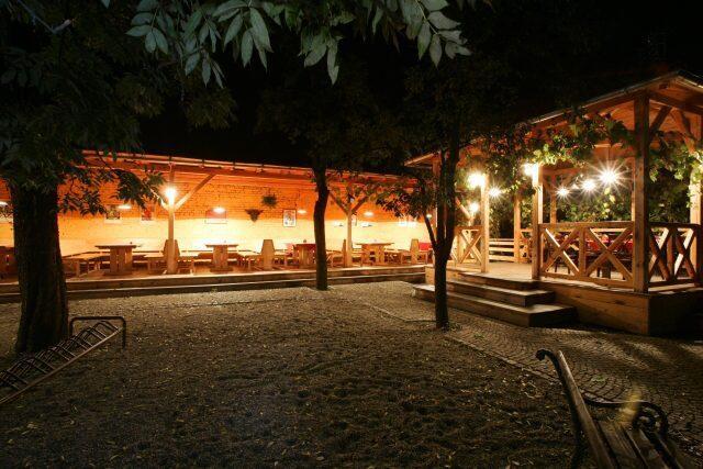 Hotel Saloon Zlin Ngoại thất bức ảnh