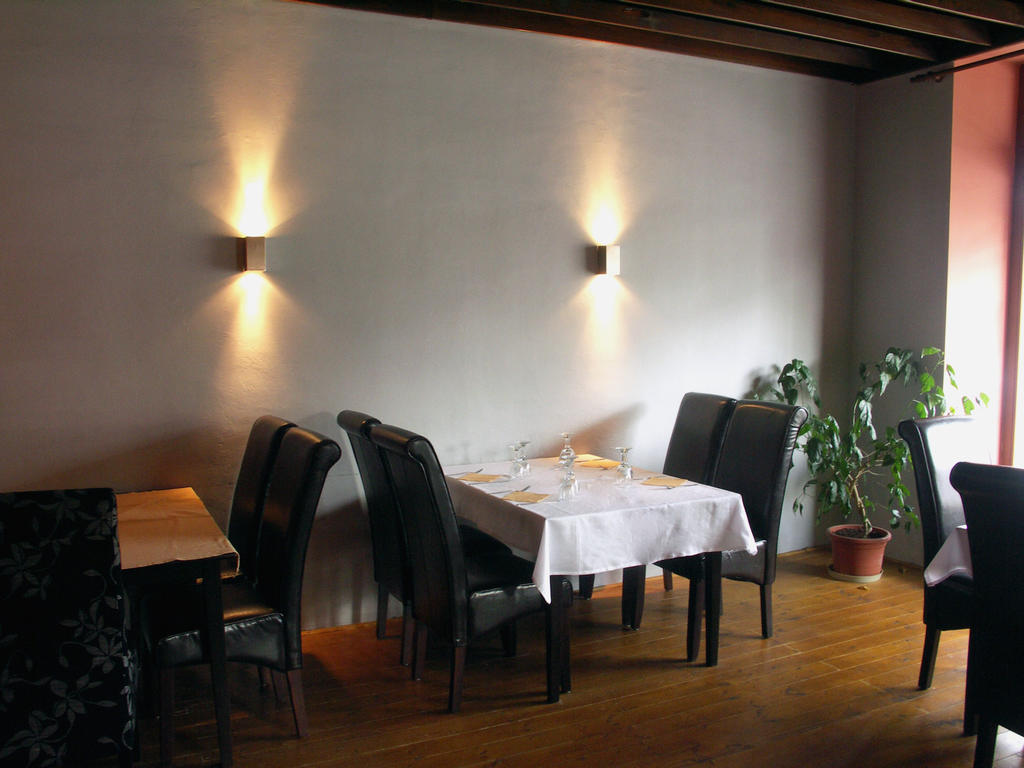 Hotel Saloon Zlin Ngoại thất bức ảnh