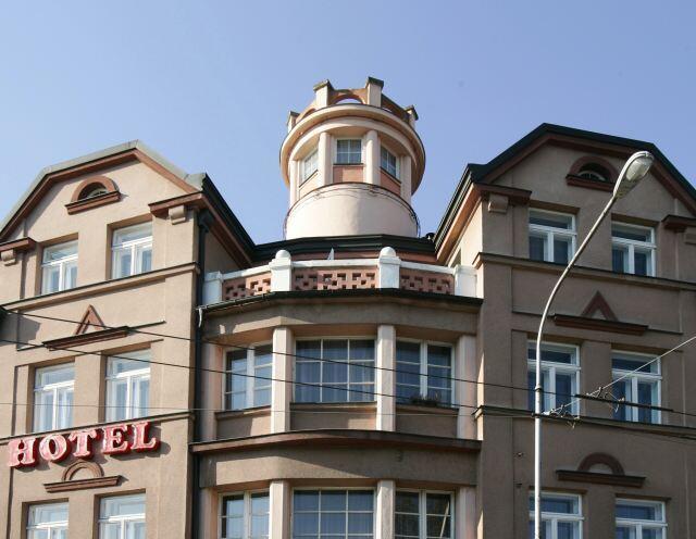 Hotel Saloon Zlin Ngoại thất bức ảnh
