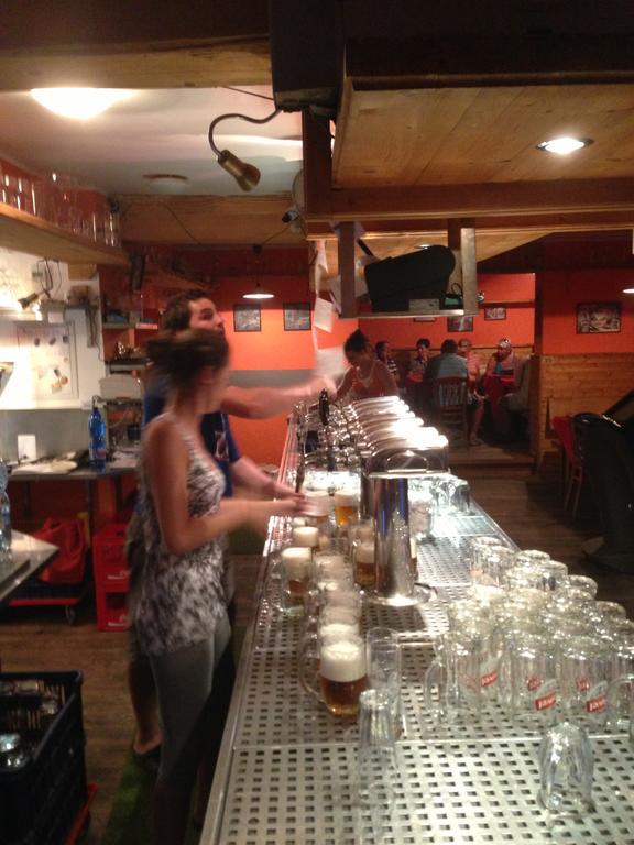 Hotel Saloon Zlin Ngoại thất bức ảnh